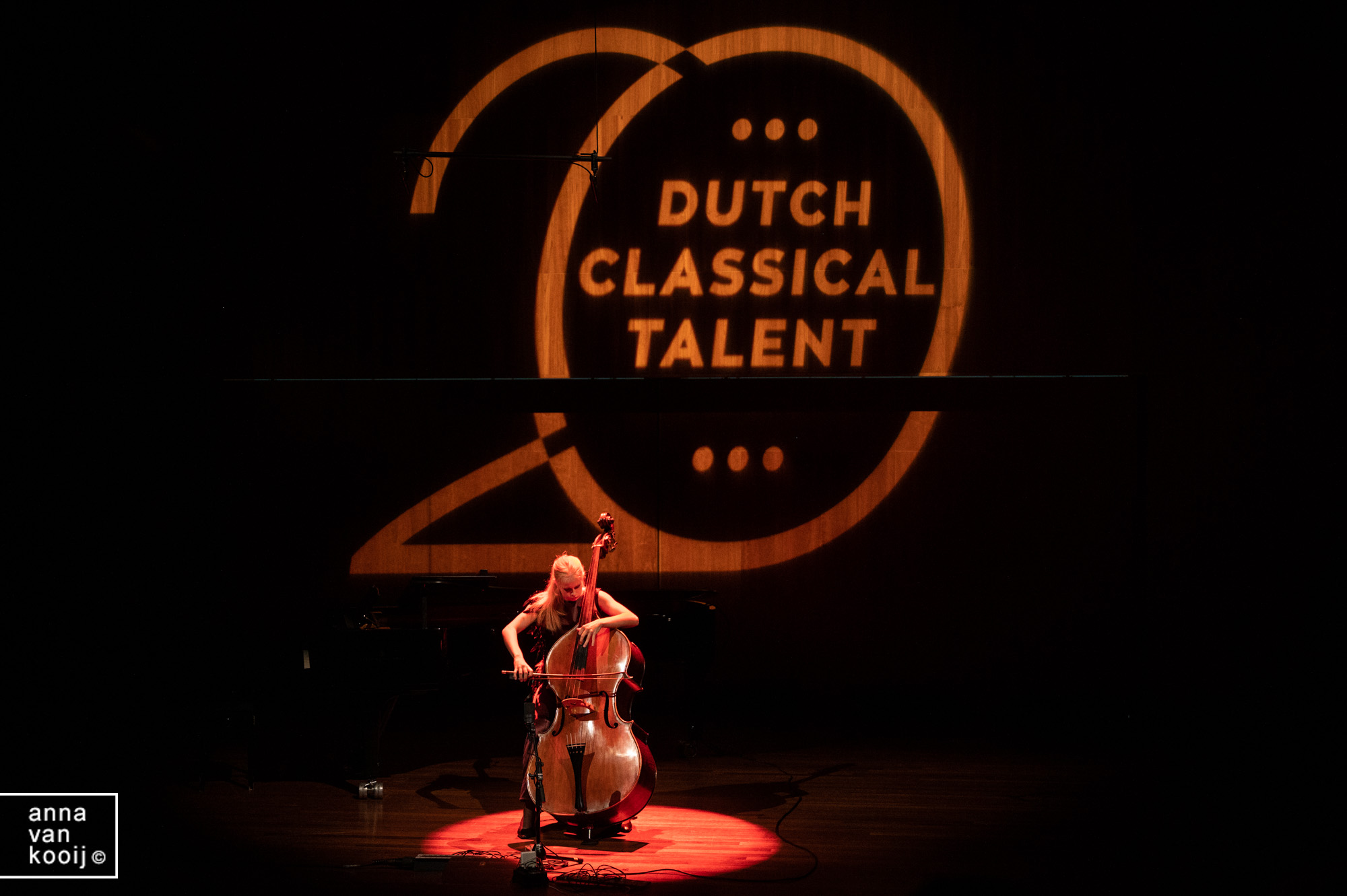 Premiere voorstelling foto Dutch classical talent Sasha Witteveen